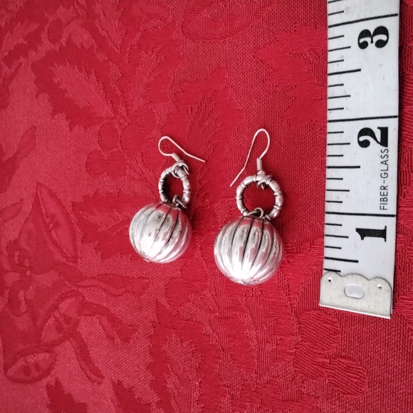 Earrings bundle, 5 pair - Picture 8 of 9